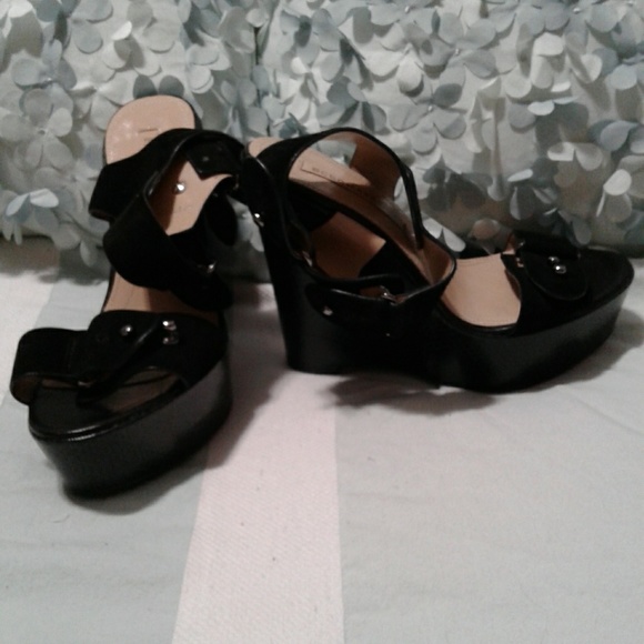 BCBGMAXZRIA black Wedges - Picture 2 of 3